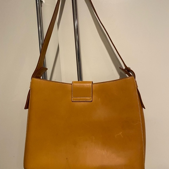 Celine Tan Leather Shoulder Bag - Picture 2 of 9